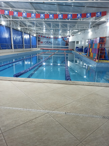 Foto 2 Ideal Academia