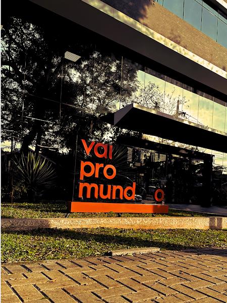 Vai Pro Mundo Viagens