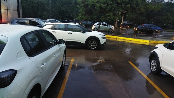 Foto 3 Localiza Aluguel de Carros