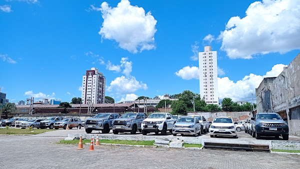 Raja Aluguel de Veículos Unidade 4x4 Raja Aluguel de Veículos Unidade 4x4