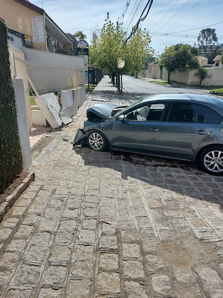 Foto 2 Localiza - Agência Batel