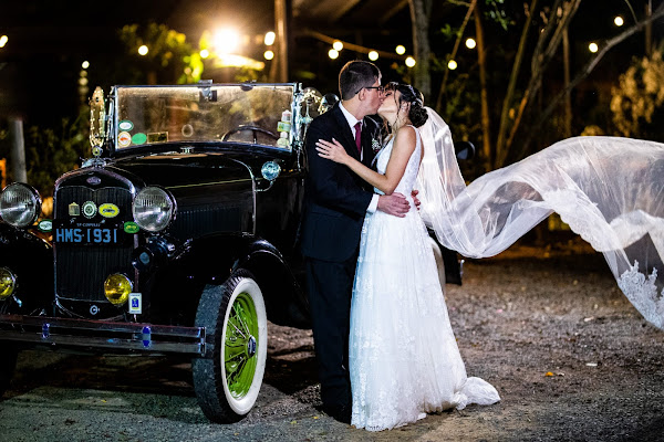 Foto 2 Let´s Go Noivas - Serviço de transporte para noivos