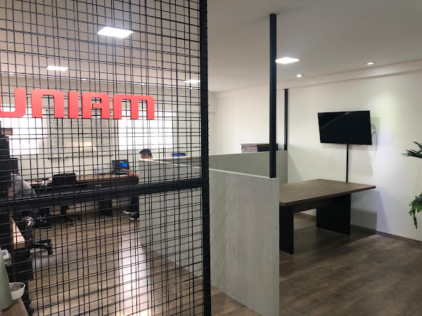 Uniam Construtora e Engenharia