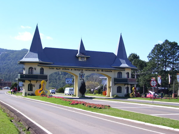 Foto 1 Pórtico Móveis