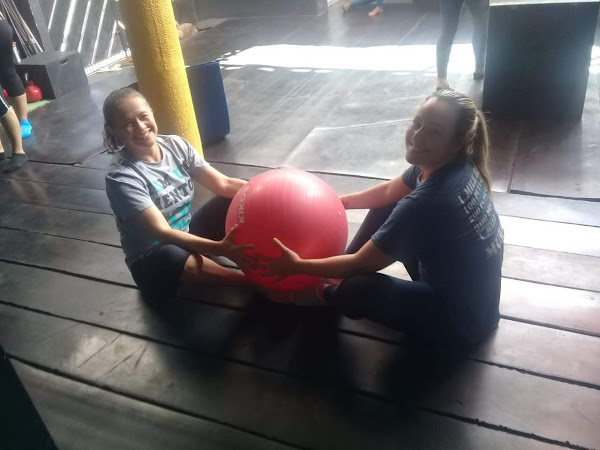 Foto 1 Mikaelle Sindeaux Foto 1 Mikaelle Sindeaux