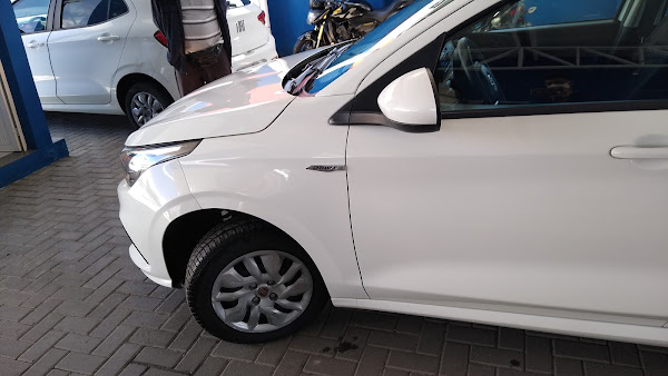 Foto 2 Unidas Aluguel de Carros