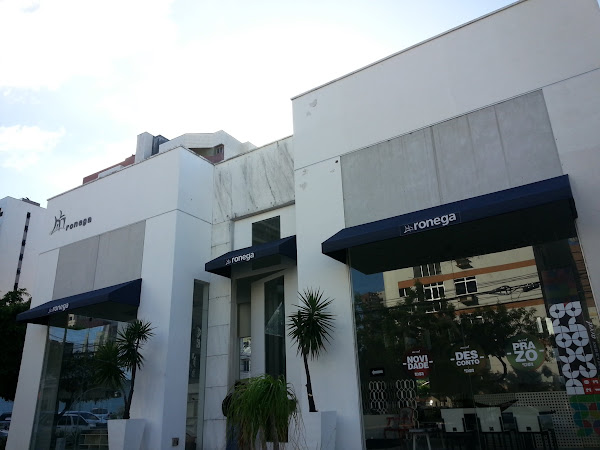 ronega & continuità: Móveis, Cadeiras, Mesas, Sofás, Cozinhas, Armários e Móveis em Fortaleza-CE