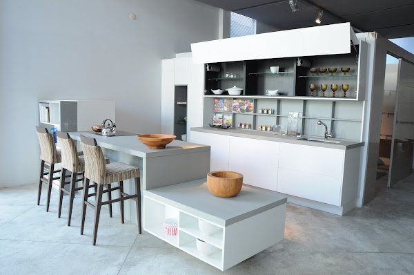 Foto 2 ronega & continuità: Móveis, Cadeiras, Mesas, Sofás, Cozinhas, Armários e Móveis em Fortaleza-CE