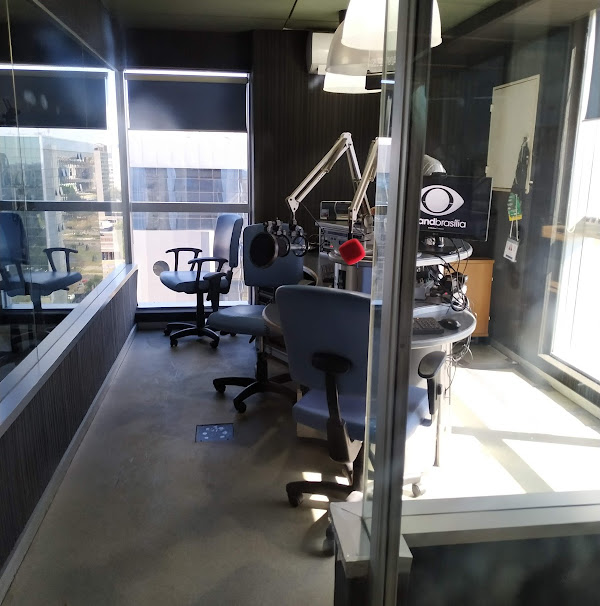 Foto 1 Radio BandNews FM Brasilia 90,5