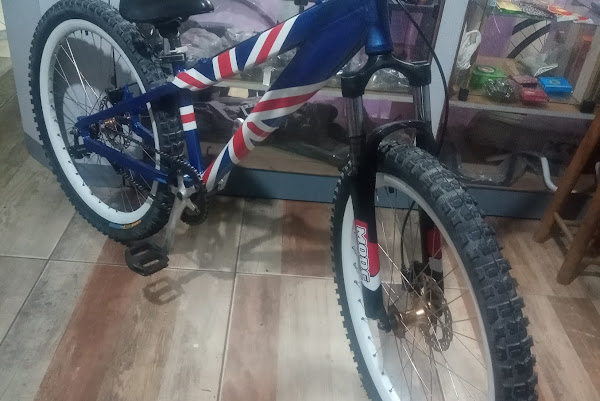 Foto 1 bicicletaria klébikes