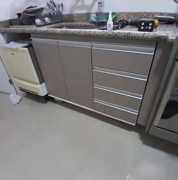 Foto 3 Carpinteiro, instalador de portas, instalador de fechaduras, instalador de rodapé, montador de móveis, Jefferson Muller