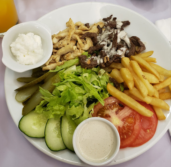 Foto 1 Fairuz Restaurante