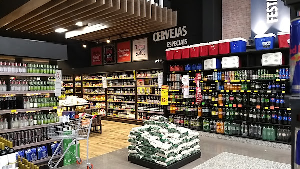 Foto 3 Supermercados Pague Menos - Parque Prado