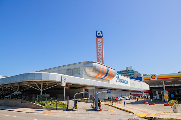 Supermercado Angeloni Beira Mar