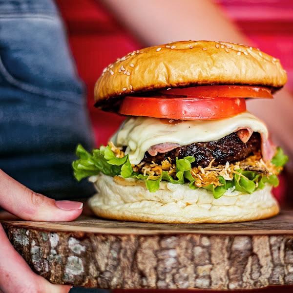 Foto 1 Varanda's Pizza burguer