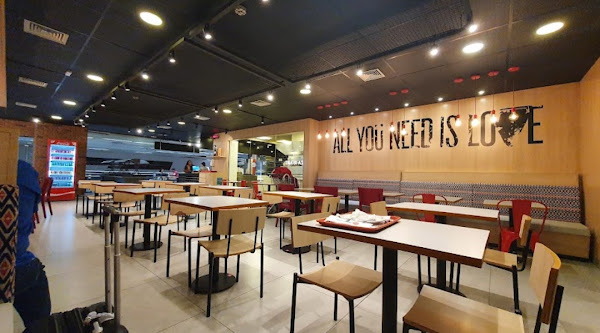 Foto 2 Pizza Hut Foto 2 Pizza Hut