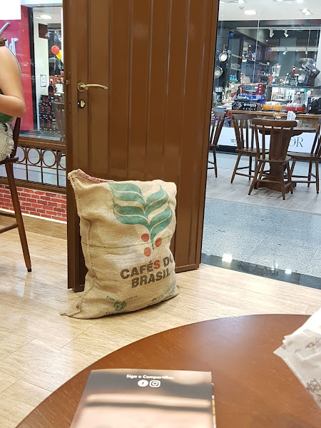 Foto 3 Cafeteria Cheirin Bão - Avenida Center Maringá/PR