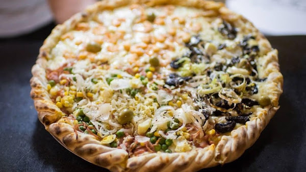 Foto 1 Fogão a Lenha Restaurante e Pizzaria