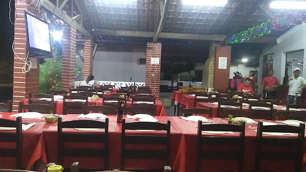 Foto 5 Johnny's Pizzaria e Restaurante Foto 5 Johnny's Pizzaria e Restaurante