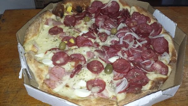 Pizzaria e Esfiharia FLORESTA BRASIL (forno a Lenha)