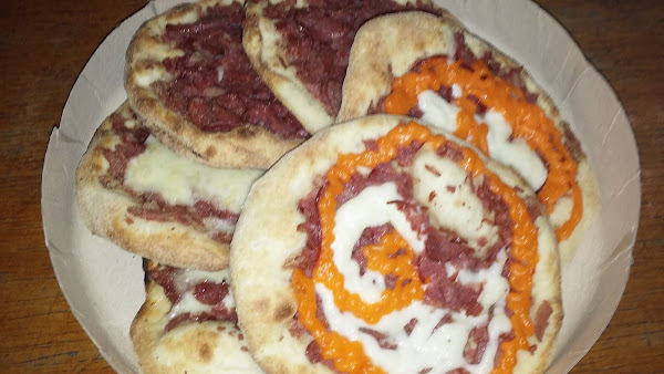 Foto 1 Pizzaria e Esfiharia FLORESTA BRASIL (forno a Lenha)