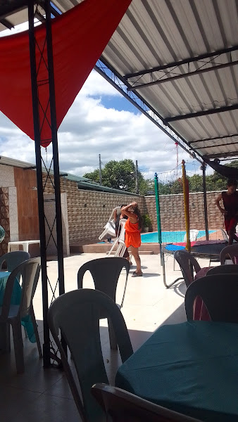 Foto 1 Espaço JP piscina BAR e Salão de festa