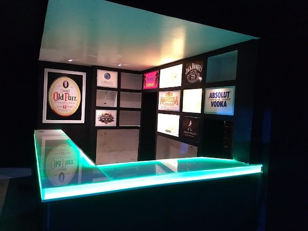 MON AMOUR CLUB MON AMOUR CLUB