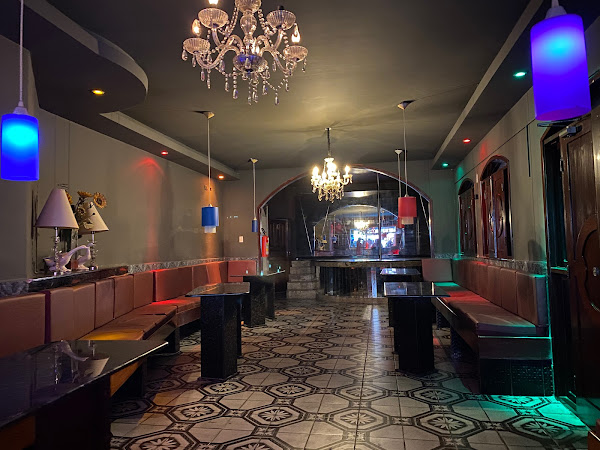 Foto 1 Boate Queens Alaide