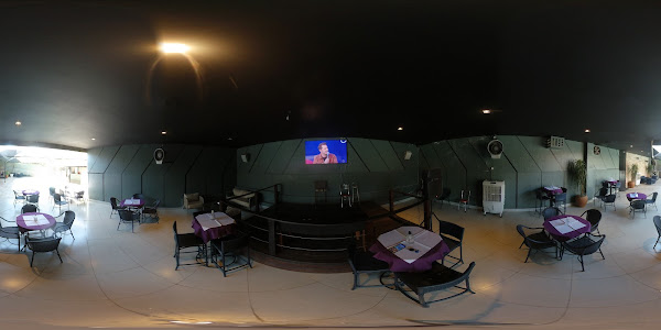 Foto 2 Crystal Night Club