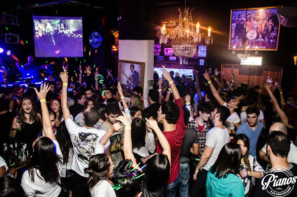 PIANOS BAR EMBAIXADOR PIANOS BAR EMBAIXADOR