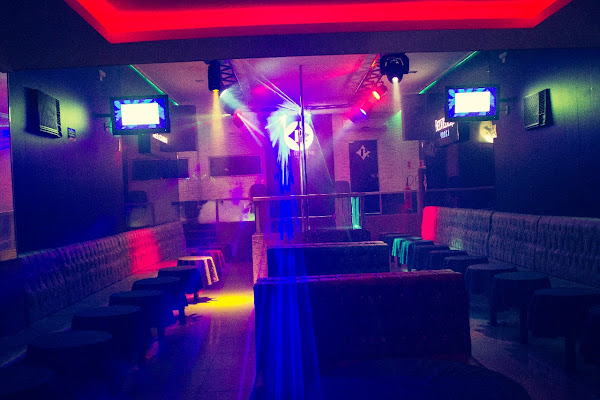 Foto 1 Paradise Drink Club