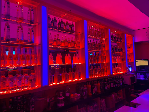 Foto 1 Planeta night club