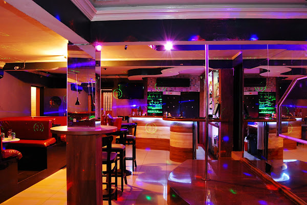 Foto 1 Brooklin Club