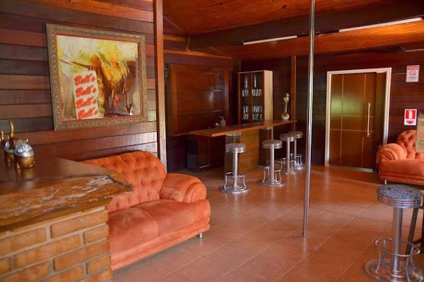 Foto 2 BELL'S NIGHT CLUB