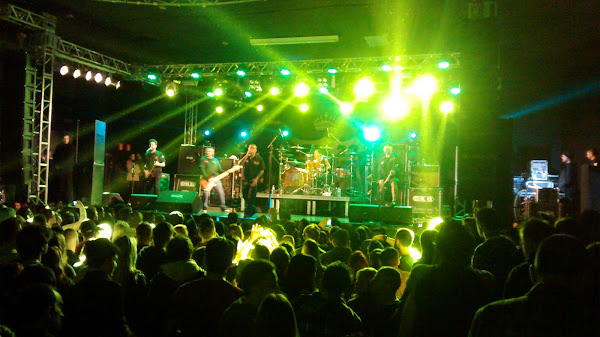 Foto 1 All Need Master Hall