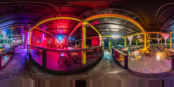 Foto 1 Moai Restobar