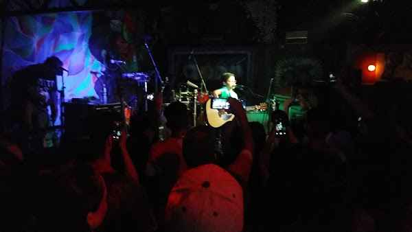 Foto 2 TUPINIKIM Pizza Bar & Lounge Foto 2 TUPINIKIM Pizza Bar & Lounge