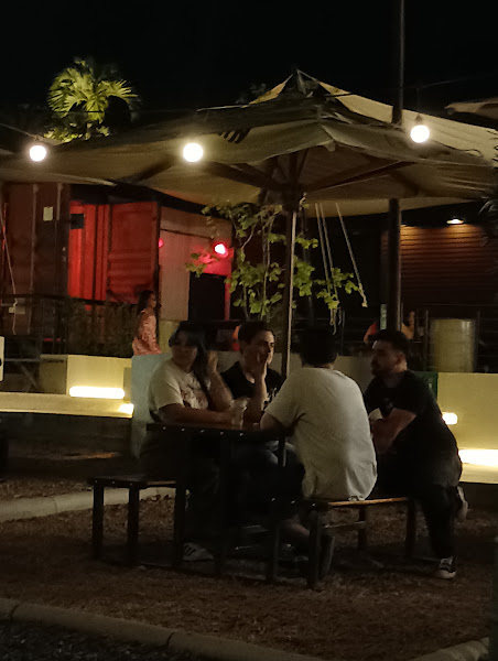 Foto 1 Ahoy! Tavern Club