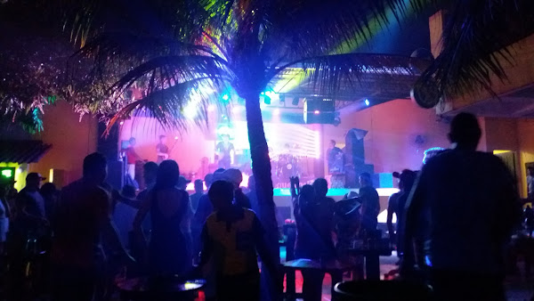 Foto 3 Coqueiros Entretenimentos