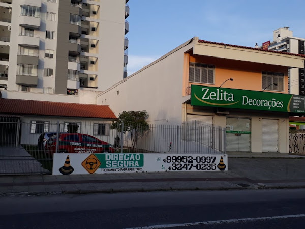 Foto 1 DIREÇÃO SEGURA Treinamento e Apoio aos Condutores Habilitados / PCD