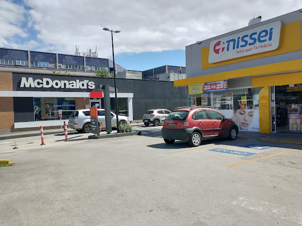 Foto 4 Farmácias Nissei Kennedy: Farmácia Medicamentos Manipulados Vacinas em São José SC