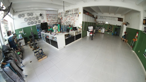 Foto 2 Campinas Auto Peças - Venda de Peças e Acessórios em Geral, Instalação de Som, Alarmes, Vidro Elétricos, Entre Outros.