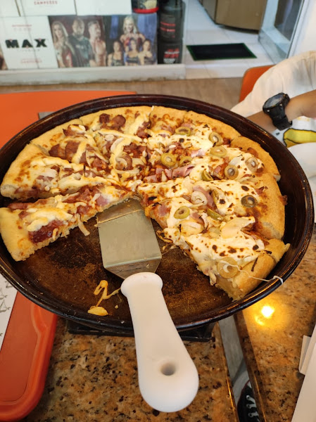 Foto 1 Pizza Hut Express