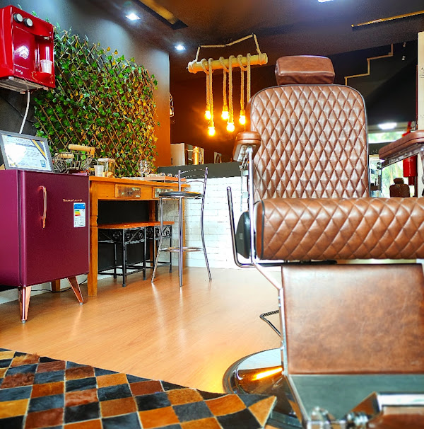 Foto 1 Barbearia e Escola Euler Campos