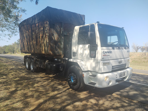 Depósito Sucata Santa Clara Lago