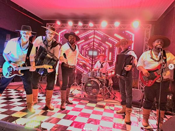 Foto 1 Lanterna's Club