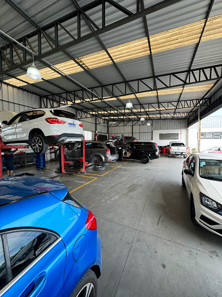 Foto 1 AutoCenter Palhoça - Oficina Mecânica - Nacionais e Importados