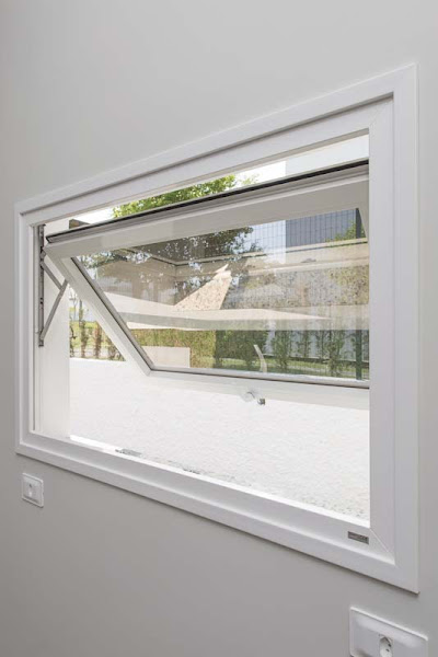 Foto 3 Casa com Vidro - Esquadrias de PVC, Alumínio, Glazing.