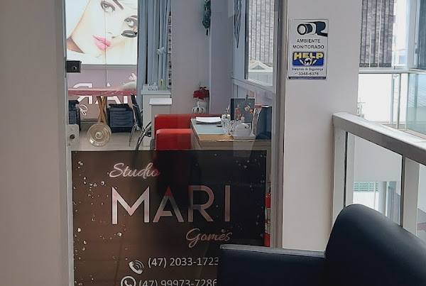 Estúdio Mari Gomes Cabelo e Estética