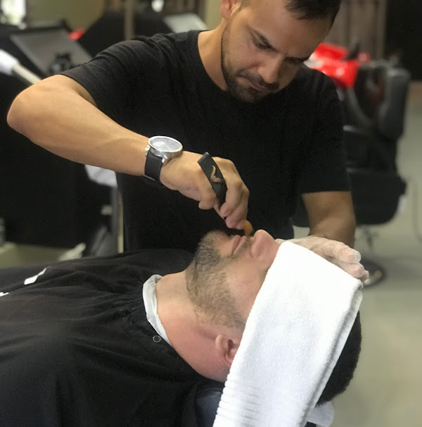 Foto 2 Barbearia Coronado